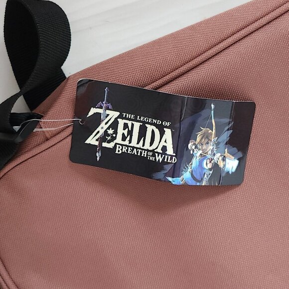 The Legend of Zelda Breath of the Wild Messenger Bag BNWT Laptop Bag Overnight - Picture 3 of 7